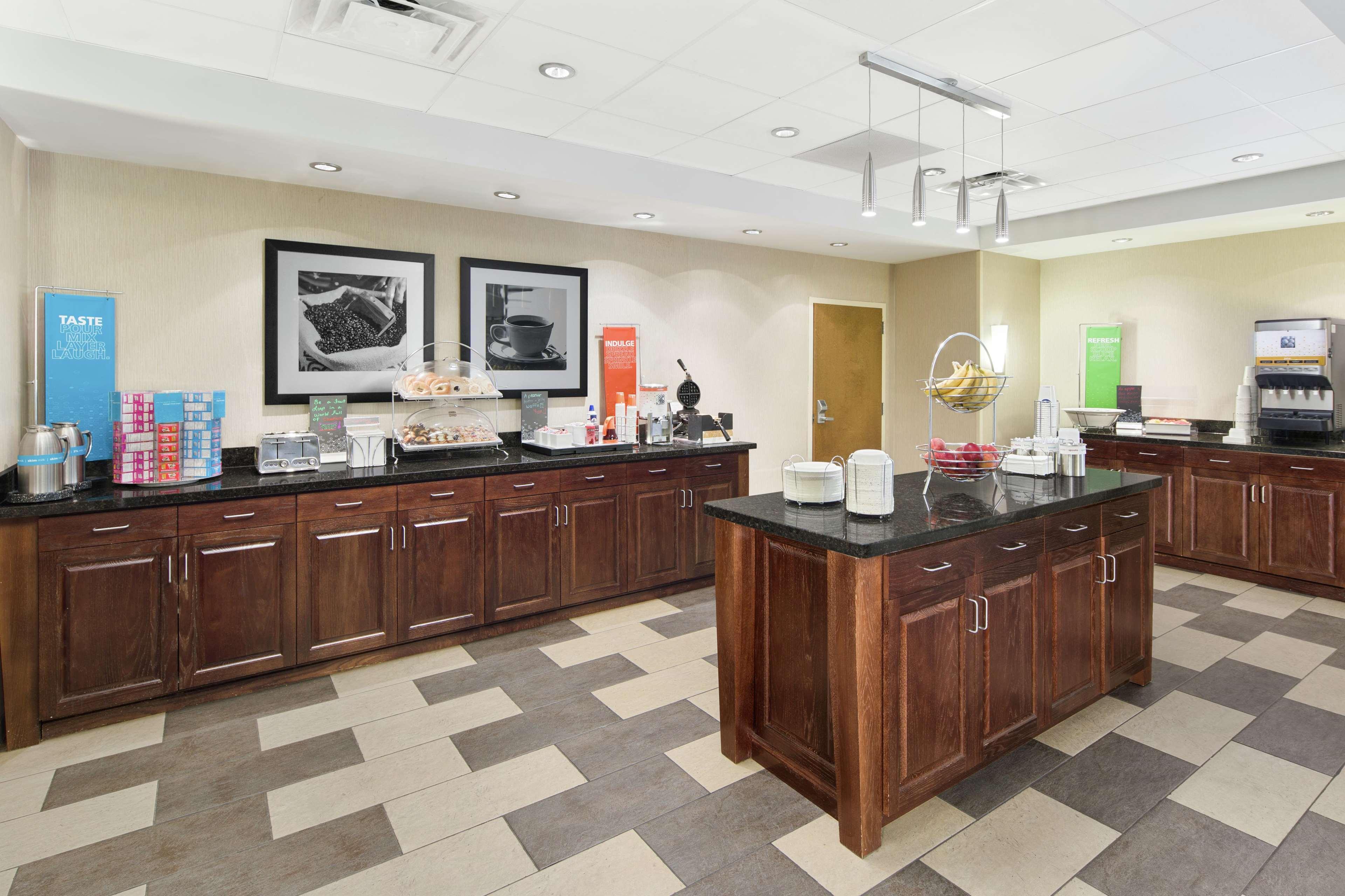 Hampton Inn Columbus/South-Fort Benning Exterior foto