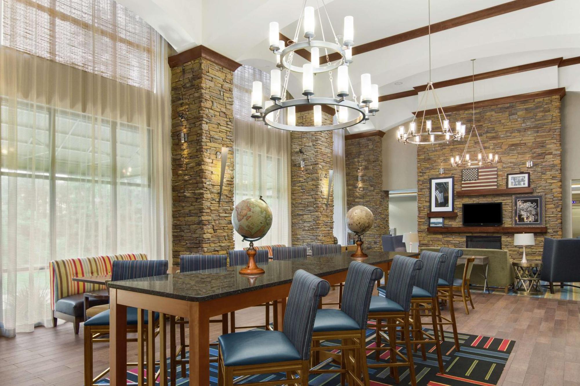 Hampton Inn Columbus/South-Fort Benning Exterior foto